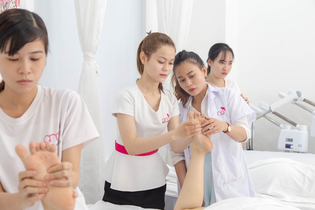 Photo Massage therapist
